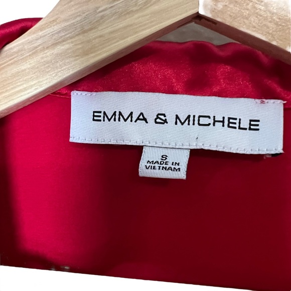 Emma & Michelle Red satin Women’s dress Size small - Picture 7 of 9